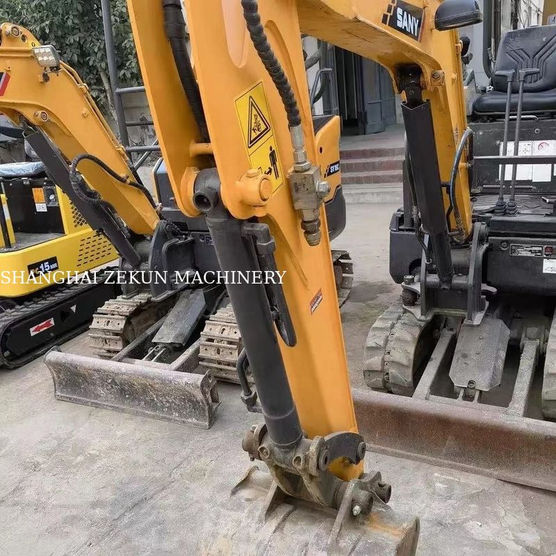 10.3KW Sany SY16C 1.6Ton Μίνι Εκσκαφέας με ελαστικό ελαστικό και αρχική υδραυλική αντλία