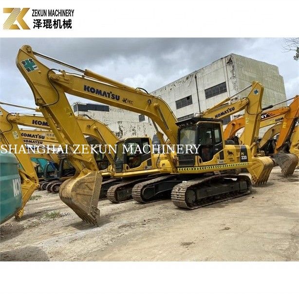 Χρησιμοποιούμενος Komatsu PC 220 Crawler Excavator PC220-8 με πρωτότυπη ιαπωνική μηχανή επαληθευμένη