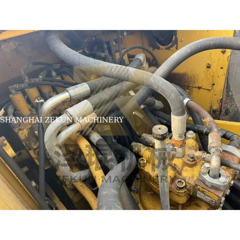 Χρησιμοποιημένη εκσκαφέας Cat 320D στην Ιαπωνία με βάρος μηχανής 20000 KG σε καλή κατάσταση