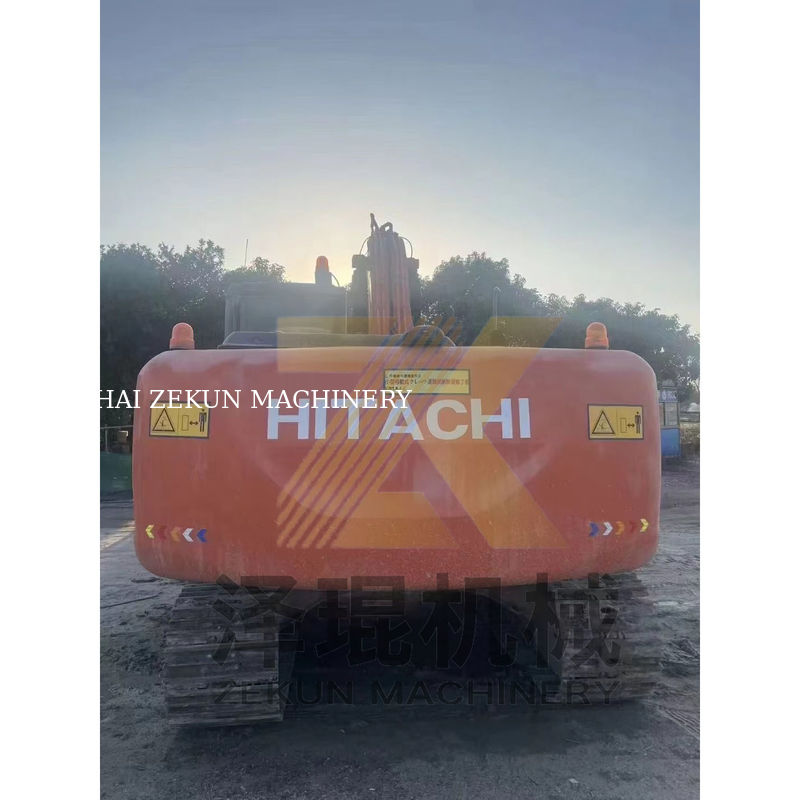 Χρησιμοποιούμενη εκσκαφέας Hitachi ZX200-5G από την Ιαπωνία με λειτουργικό βάρος 20 τόνων και κύλινδρο