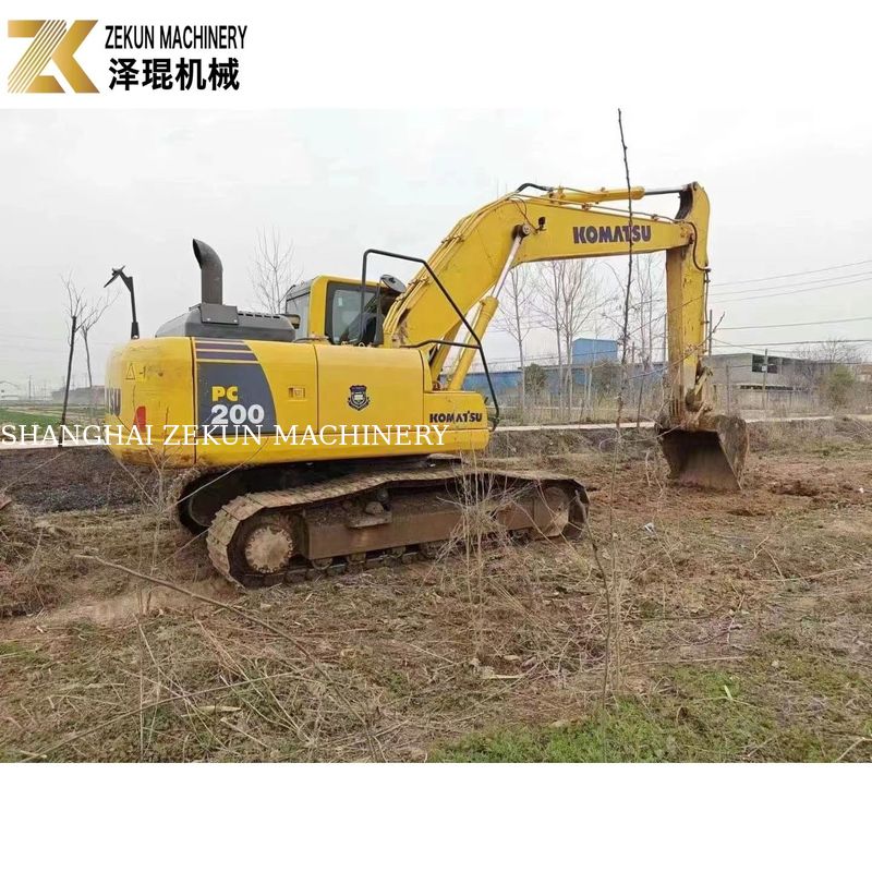 Χρησιμοποιούμενος εξορυκτής Komatsu PC200-8MO 2001-4000 ώρες Μέτριο μέγεθος