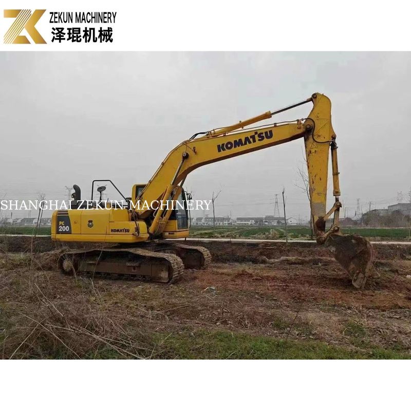 Χρησιμοποιούμενος εξορυκτής Komatsu PC200-8MO 2001-4000 ώρες Μέτριο μέγεθος