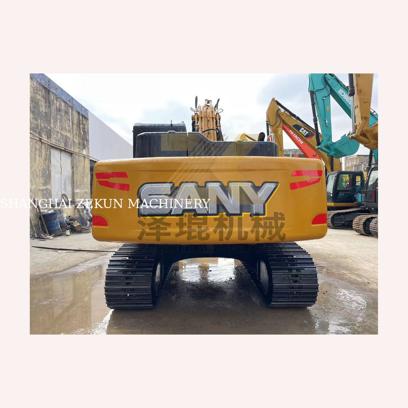 Η εκσκαφή Sany sy215c σε καλή κατάσταση με χαμηλό ωράριο και κινητήρα το 2023