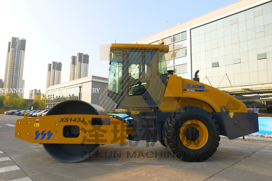 14 τόνων XCMG XS143J Single Drum Vibratory Roller China Stage II