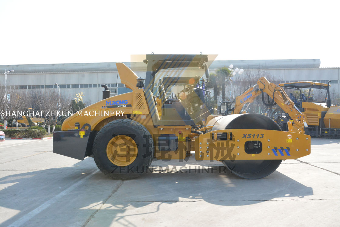 11ton XCMG XS113 Full Hydraulic Roller China Stage II Εγκατάσταση