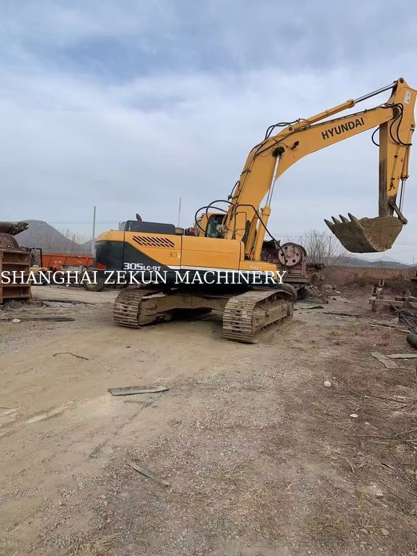 Η εκσκαφέας Hyundai 305LC-9T με 17 818 ώρες εργασίας σε άριστη κατάσταση
