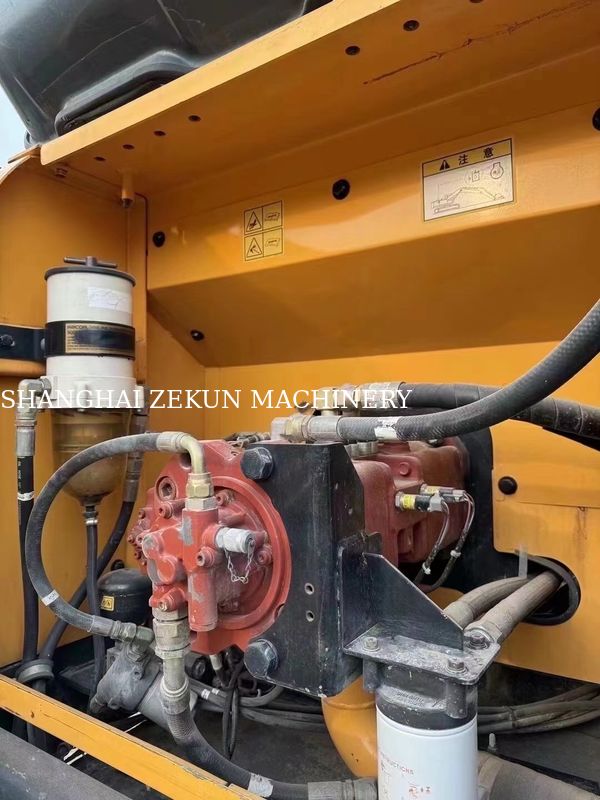 2018 R215VS Excavator 3 800 ώρες εργασίας Ιδανικό για βαριές εργασίες