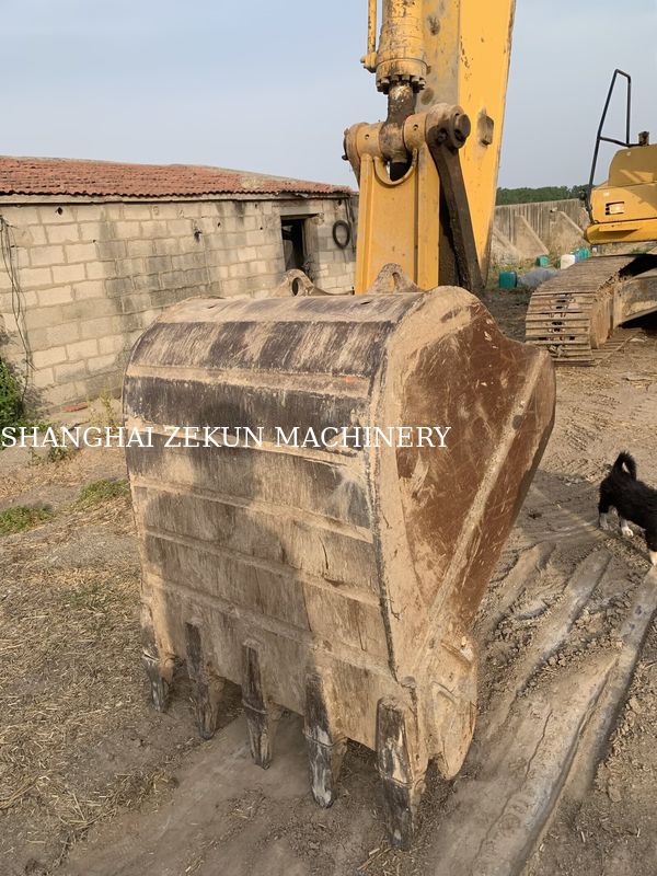 2015 Εκσκαφέας Komatsu PC210LC-8MO με Βάρος Λειτουργίας 100 Kg και Μέγιστη Εμβέλεια Εκσκαφής 9