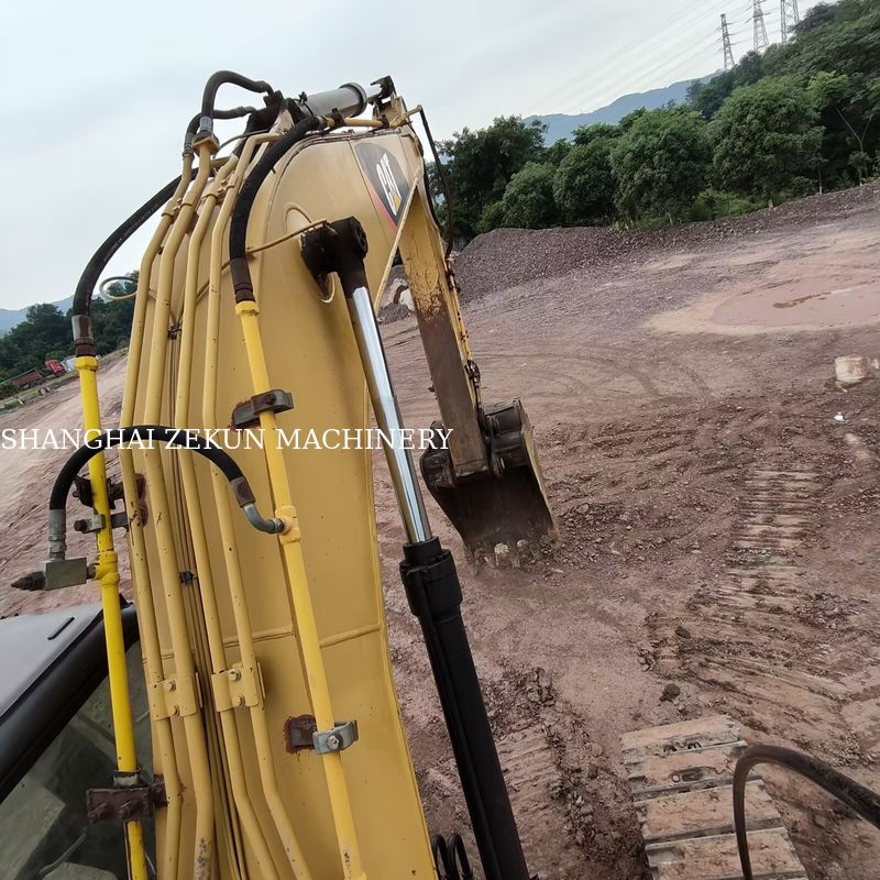 2016 CAT 320D Εκσκαφέας κλάσης 20 τόνων με κινητήρα CAT C6.4 ACERT Μέγιστο βάθος ανασκαφής 680 mm
