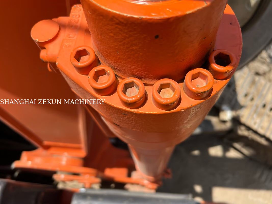 Εκσκαφέας Hitachi ZX120-6 14165 ώρες για επαγγελματικές ανάγκες Χωρητικότητα δεξαμενής καυσίμου 240 L Υδραυλική πίεση 34.3 MPa