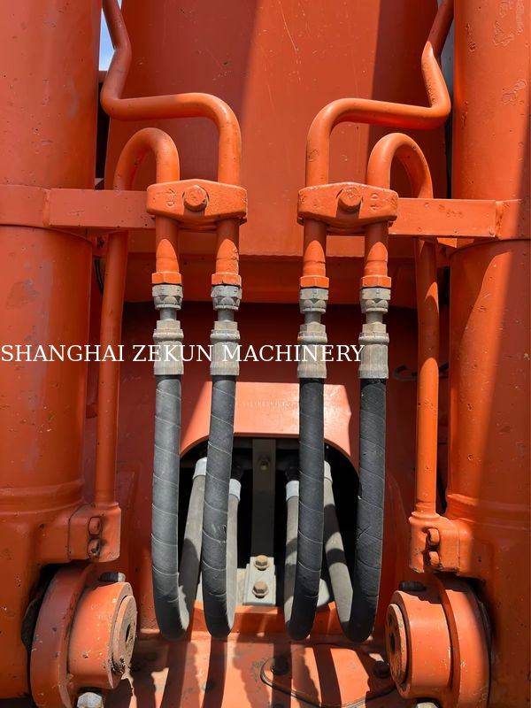 Εκσκαφέας Hitachi ZX120-6 14165 ώρες για επαγγελματικές ανάγκες Χωρητικότητα δεξαμενής καυσίμου 240 L Υδραυλική πίεση 34.3 MPa