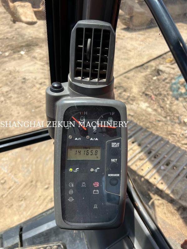 Εκσκαφέας Hitachi ZX120-6 14165 ώρες για επαγγελματικές ανάγκες Χωρητικότητα δεξαμενής καυσίμου 240 L Υδραυλική πίεση 34.3 MPa
