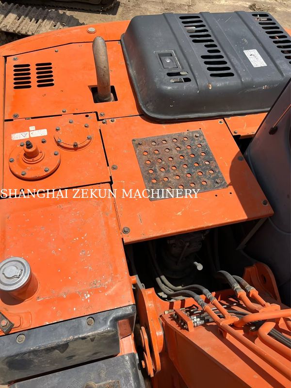 Εκσκαφέας Hitachi ZX120-6 14165 ώρες για επαγγελματικές ανάγκες Χωρητικότητα δεξαμενής καυσίμου 240 L Υδραυλική πίεση 34.3 MPa