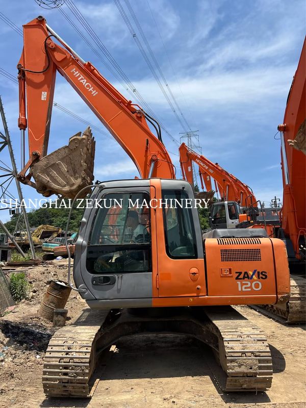 Εκσκαφέας Hitachi ZX120-6 14165 ώρες για επαγγελματικές ανάγκες Χωρητικότητα δεξαμενής καυσίμου 240 L Υδραυλική πίεση 34.3 MPa