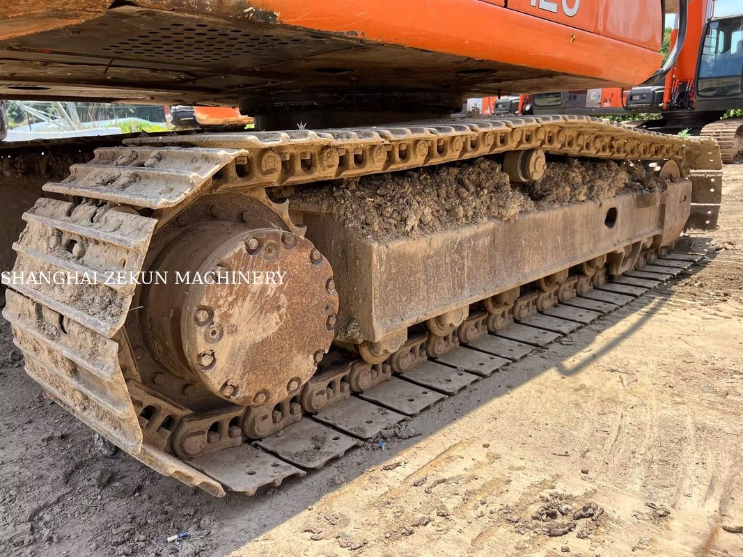 Εκσκαφέας Hitachi ZX120-6 14165 ώρες για επαγγελματικές ανάγκες Χωρητικότητα δεξαμενής καυσίμου 240 L Υδραυλική πίεση 34.3 MPa