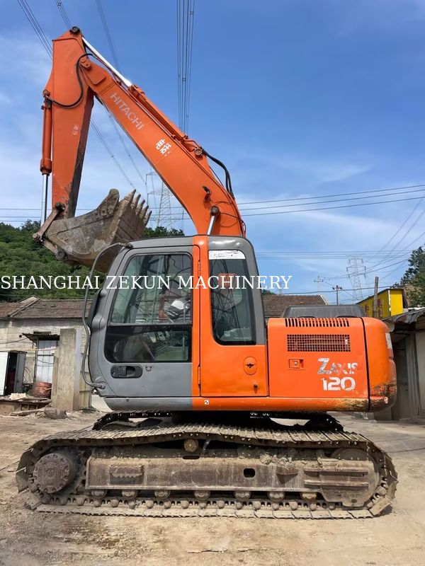 Η Hitachi ZX120-6 χρησιμοποιείται με μήκος βραχίονα 2,5 μέτρων και μέγιστο ύψος απορρίψεως 210 mm 11158hrs
