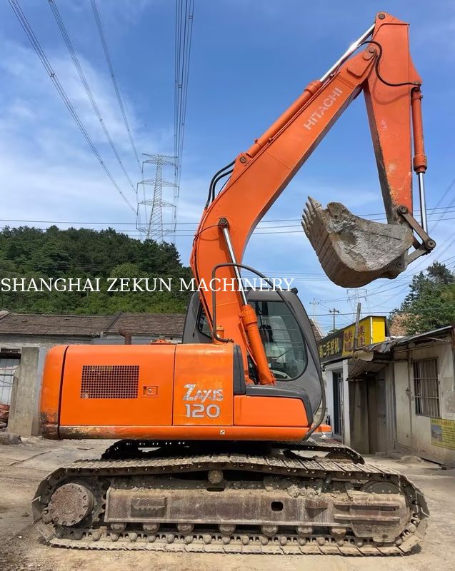 Η Hitachi ZX120-6 χρησιμοποιείται με μήκος βραχίονα 2,5 μέτρων και μέγιστο ύψος απορρίψεως 210 mm 11158hrs