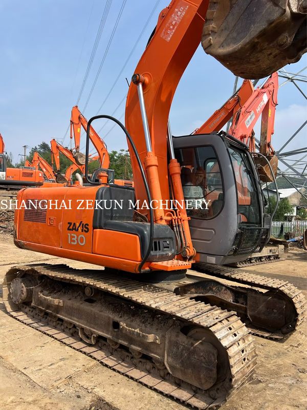 Μεταχειρισμένο εκσκαφέα Hitachi ZX130-6 με 11053 ώρες, μήκος βραχίονα 4.6m, υδραυλική πίεση 34.3 MPa