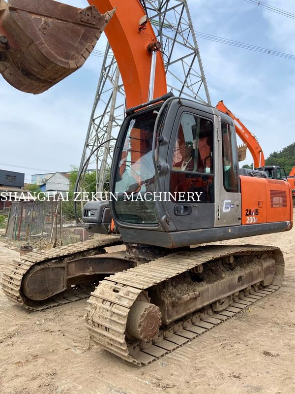 Μεταχειρισμένο εκσκαφέας Hitachi ZX200-3G με 11050 ώρες, μήκος βραχίονα 2.94 m, μήκος μπούμας 5.7 m