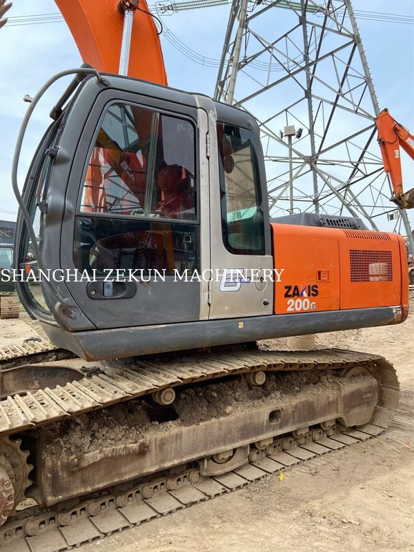 Μεταχειρισμένο εκσκαφέας Hitachi ZX200-3G με 11050 ώρες, μήκος βραχίονα 2.94 m, μήκος μπούμας 5.7 m