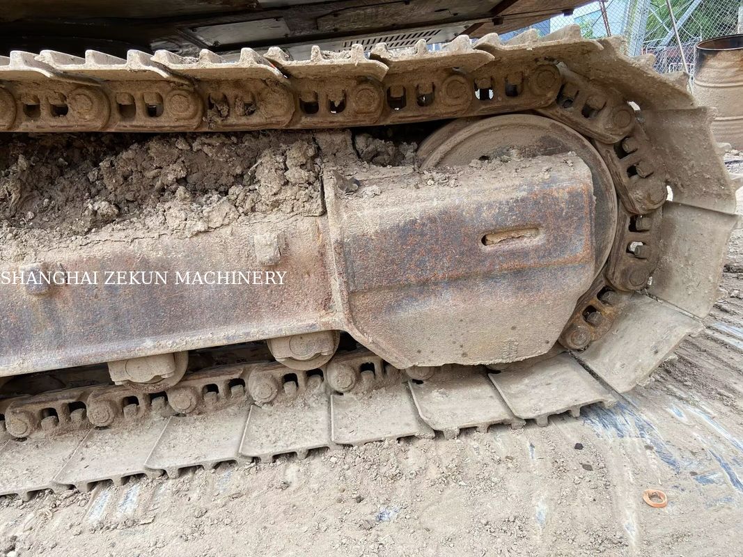 Μεταχειρισμένο εκσκαφέας Hitachi ZX200-3G με 11050 ώρες, μήκος βραχίονα 2.94 m, μήκος μπούμας 5.7 m