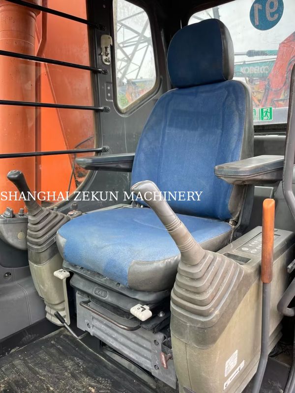 Η Hitachi ZX200-3G Εκσκαφέας 10658hrs μήκος χεριού 2,94 m μέγιστο ύψος σκάβωσης 620 mm