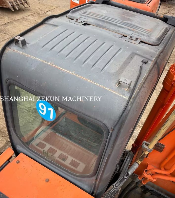 Η Hitachi ZX200-3G Εκσκαφέας 10658hrs μήκος χεριού 2,94 m μέγιστο ύψος σκάβωσης 620 mm