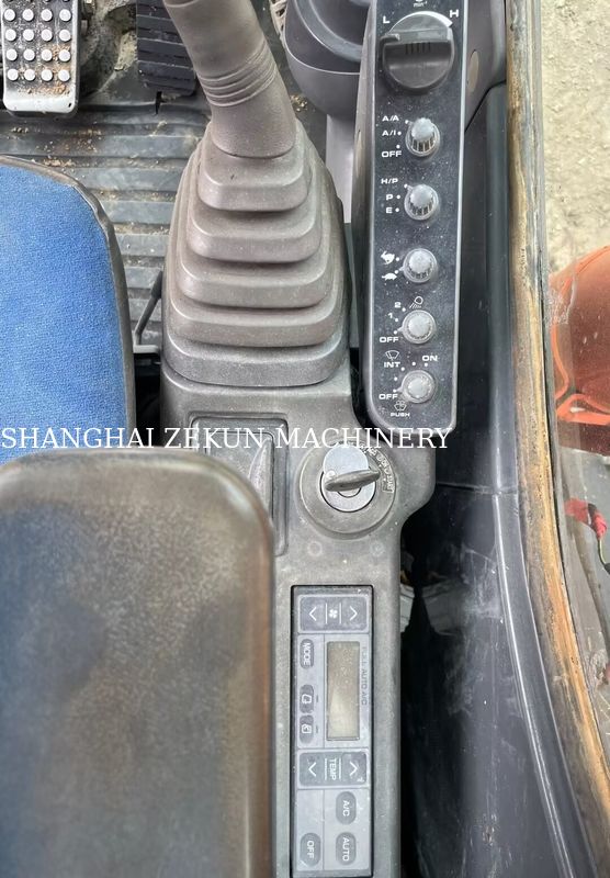 Η Hitachi ZX200-3G Εκσκαφέας 10658hrs μήκος χεριού 2,94 m μέγιστο ύψος σκάβωσης 620 mm
