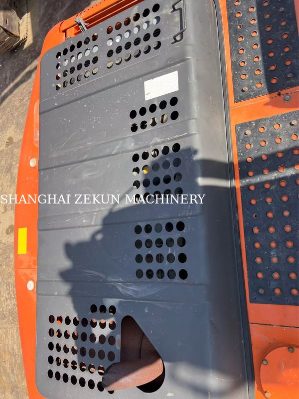 Εκσκαφέας Hitachi ZX200-3G 12081 ώρες Ταχύτητα ταξιδιού 3.5 / 5.5 Km/h Χαρακτηριστικά καμπίνας Οθόνη πολλαπλών λειτουργιών