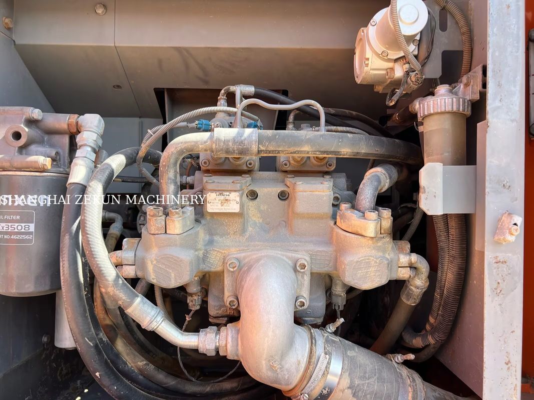 Εκσκαφέας Hitachi ZX200-3G 12081 ώρες Ταχύτητα ταξιδιού 3.5 / 5.5 Km/h Χαρακτηριστικά καμπίνας Οθόνη πολλαπλών λειτουργιών