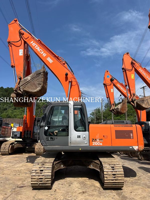 Εκσκαφέας Hitachi ZX200-3G 12081 ώρες Ταχύτητα ταξιδιού 3.5 / 5.5 Km/h Χαρακτηριστικά καμπίνας Οθόνη πολλαπλών λειτουργιών