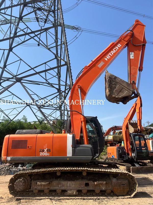 Εκσκαφέας Hitachi ZX200-3G 12081 ώρες Ταχύτητα ταξιδιού 3.5 / 5.5 Km/h Χαρακτηριστικά καμπίνας Οθόνη πολλαπλών λειτουργιών