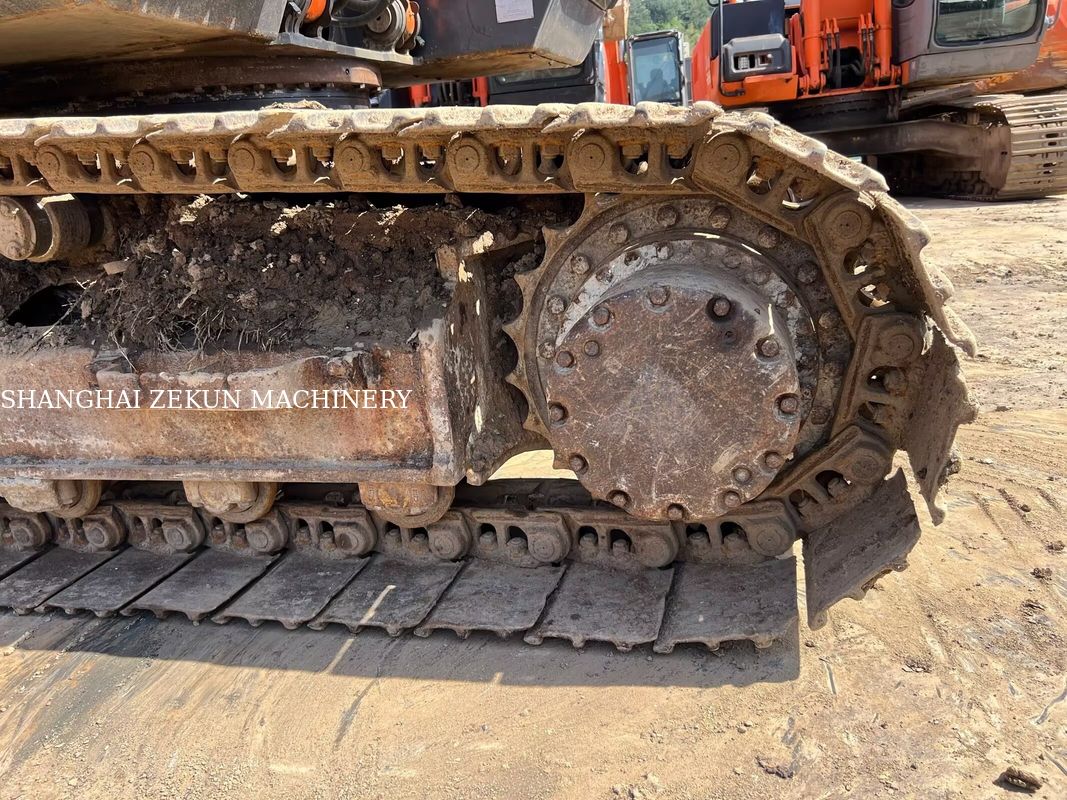 Εκσκαφέας Hitachi ZX200-3G 12081 ώρες Ταχύτητα ταξιδιού 3.5 / 5.5 Km/h Χαρακτηριστικά καμπίνας Οθόνη πολλαπλών λειτουργιών