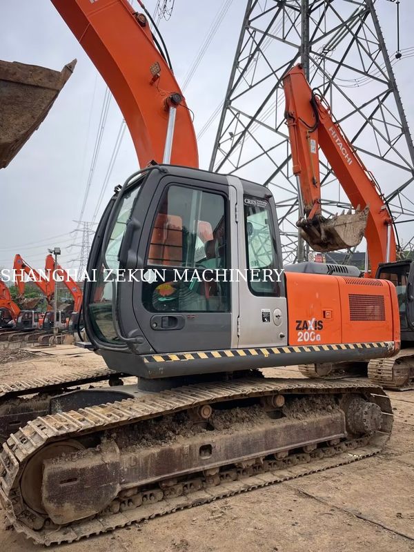 11051 ώρες Εκσκαφέας Hitachi ZX200-3G με χωρητικότητα κάδου 0,8 – 1,0 M3